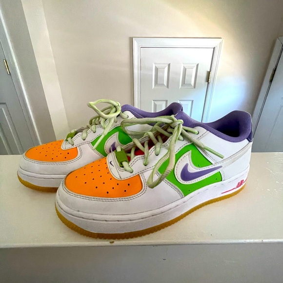 Nike Air Force 1 LV8 GS 'Fruit Colors' size 5 - Picture 2 of 9